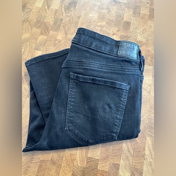 American Eagle Black Jegging - Picture 2 of 3